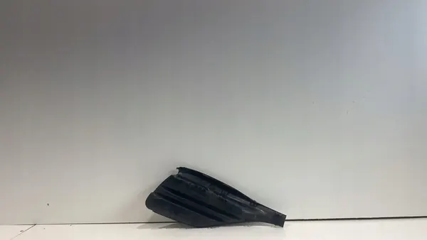 MERCEDES CLASSE C W206 AMG Grille Avant Gauche image 4