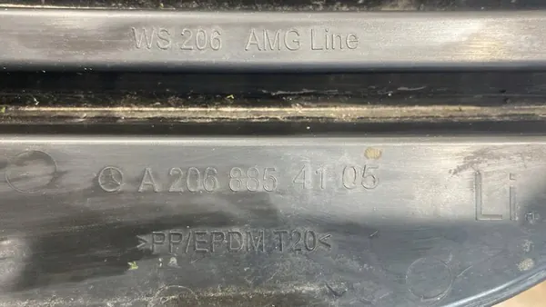 MERCEDES CLASSE C W206 AMG Grille Avant Gauche image 7