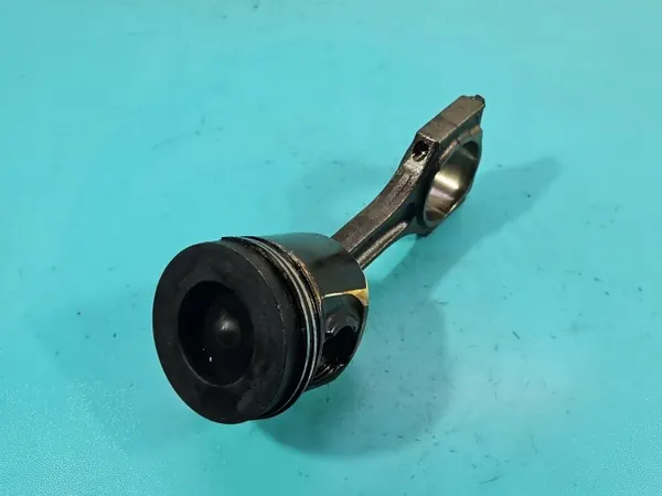 Pistón BMW X6 E71 3.0D - Pieza OEM Usada image 2