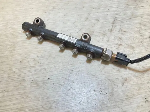 Bränsletrycksensor OEM 9804776780 för Ford 1.6L image 3