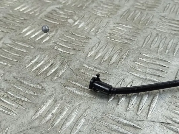 Dobradiça do capô Kia Sorento OEM 528A03 - Usado image 4