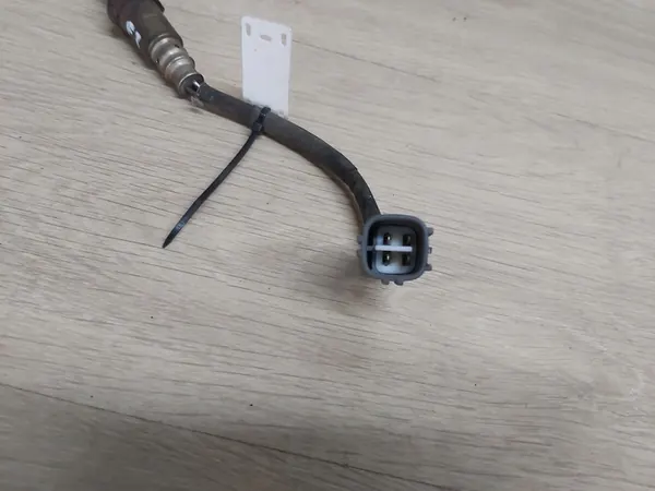 Toyota FJ Cruiser 4.0 V6 Sensor 89465-35670 image 4