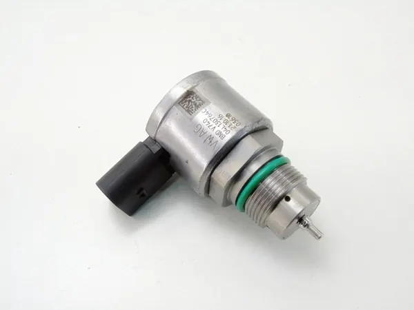 Brandstofrailregelaar OEM 04L130764C voor 2.0 TDI image 2