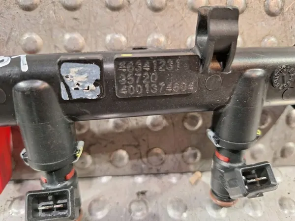 Rampa de injetores 46341230 Fiat Panda III 500 1.0 Mild image 2