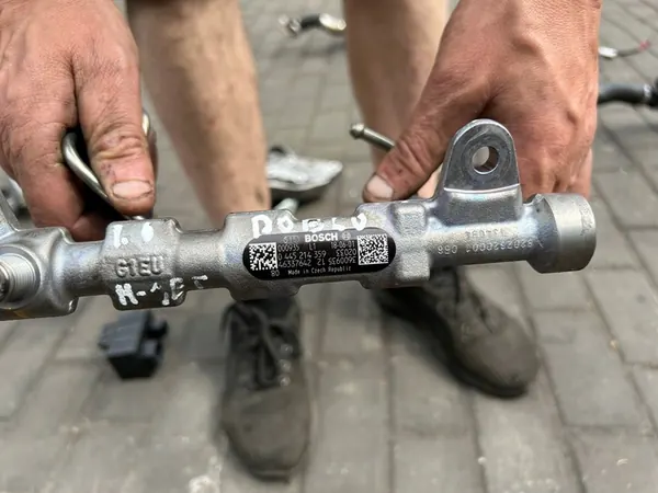 Sensor de trilho de combustível 0445214359 Fiat Tipo II Doblo 1.6 M-JET image 5