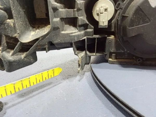 Farol Esquerdo Renault Laguna II H7 EU 7701048927 image 6