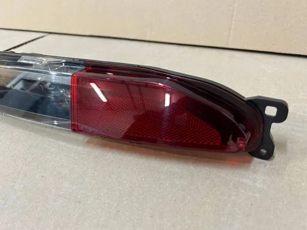 OEM 265802052R Luz de parachoques trasera izquierda Renault Megane V image 4