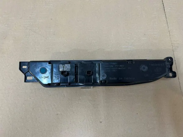 OEM 265802052R Luz de parachoques trasera izquierda Renault Megane V image 6