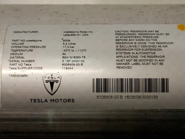 Tesla Luftfederung Tank OEM 6006408-00-B Gebraucht image 4