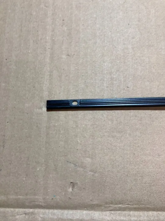 Support de vitre avant droit OEM 5NA854542 pour VW image 5