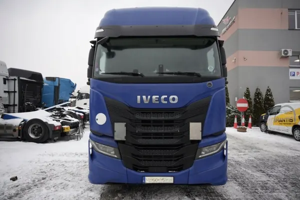 Iveco S-Way sovkabin OEM ivecobluekabV 2020+ image 2