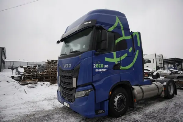 Iveco S-Way sovkabin OEM ivecobluekabV 2020+ image 3