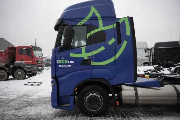 Iveco S-Way sovkabin OEM ivecobluekabV 2020+ image 4