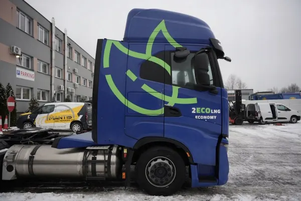 Iveco S-Way sovkabin OEM ivecobluekabV 2020+ image 8