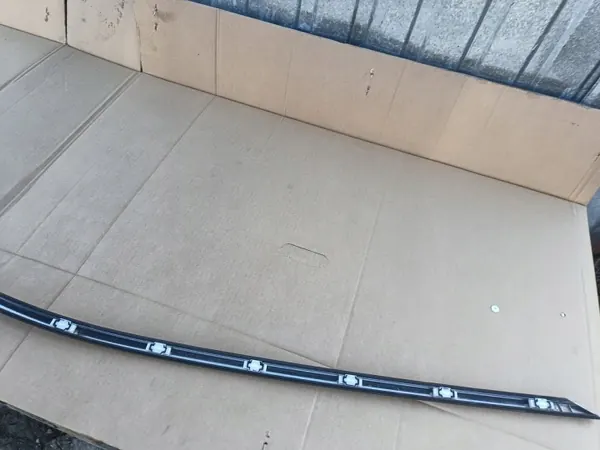 OEM 9814047277 Rechter chroom daklijst voor Peugeot 3008 II image 8