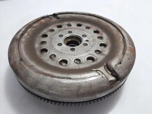 GOLF VII 2018 IBIZA LEON OCTAVIA 1.0 KIT DE EMBREAGEM image 9