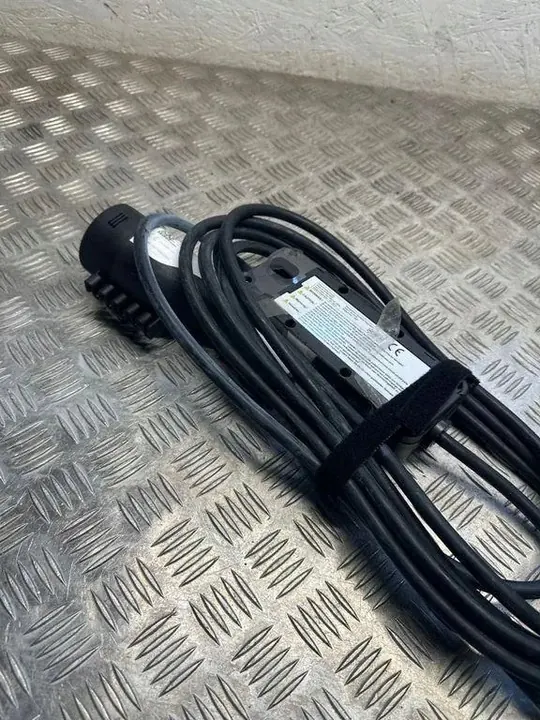 Câble de chargement de batterie KIA EV6 91686 image 2