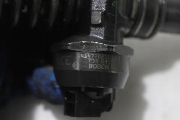 Inyector OEM 0414720210 para VW Transporter T5 2.5TDI image 4