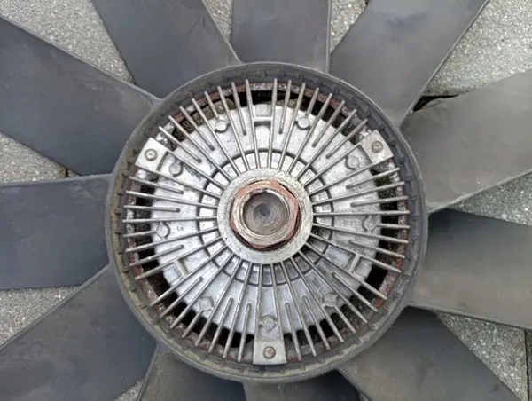 Fläktkoppling BMW E39 M5 11527830486 image 3