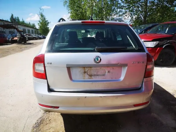 Avgasgrenrör OEM EIS-2177449 för Skoda Octavia image 9