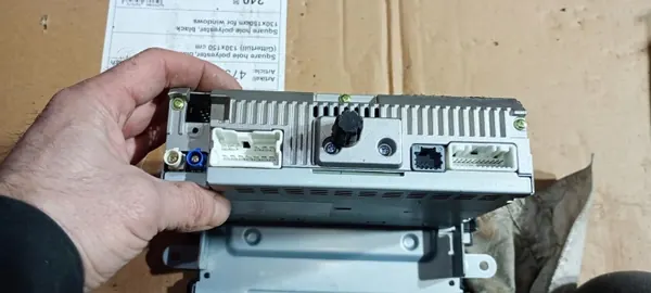 OEM 281154109R Radio Navigation Vivaro/Talento B image 3
