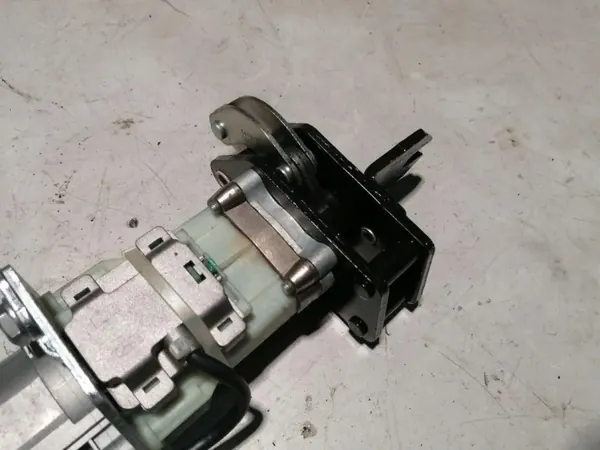 Pompe hydraulique VW d'occasion OEM 3AF827384A Passat B7 image 3