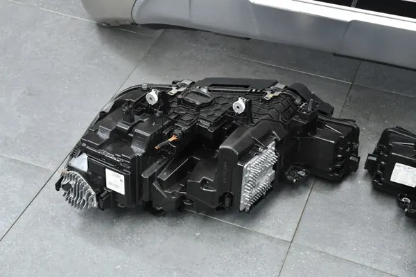 Frontstoßstange OEM 7933317 mit LED BMW X7 image 5