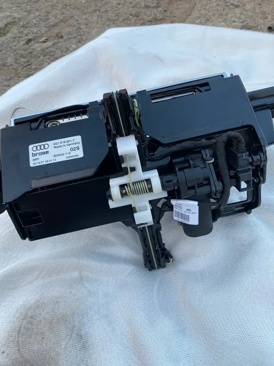 Audi A6 C7 Display Monitor 4G1919601T image 3