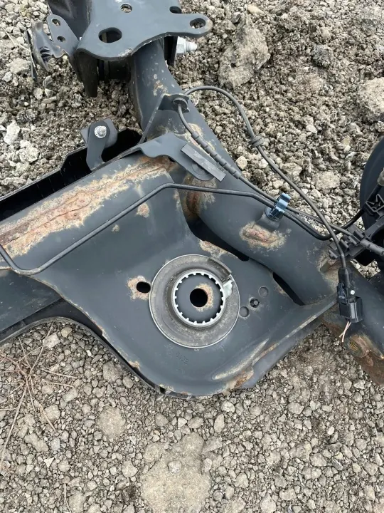 Viga Suspensión Trasera OEM BELKA OS TYLNA Renault Zoe image 7