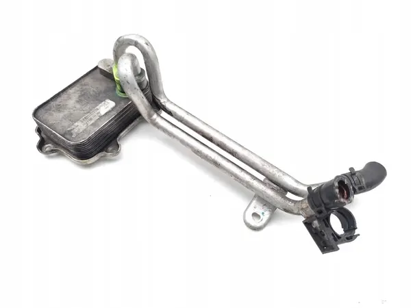 Audi A3 Öl Kühler 1.4 TFSI 2008 03C117021E image 10