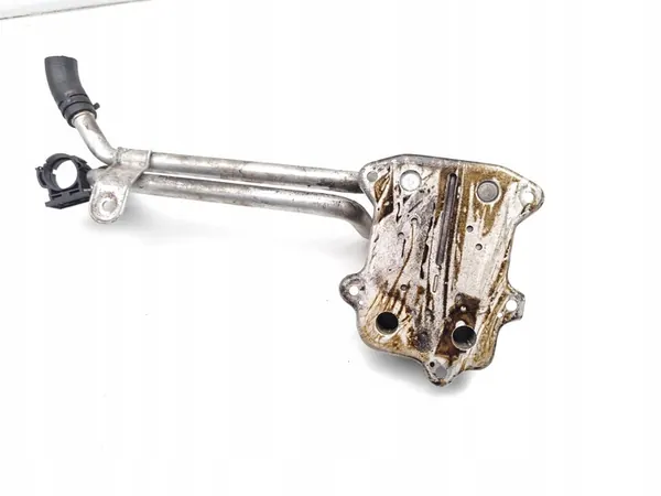 Audi A3 Öl Kühler 1.4 TFSI 2008 03C117021E image 6