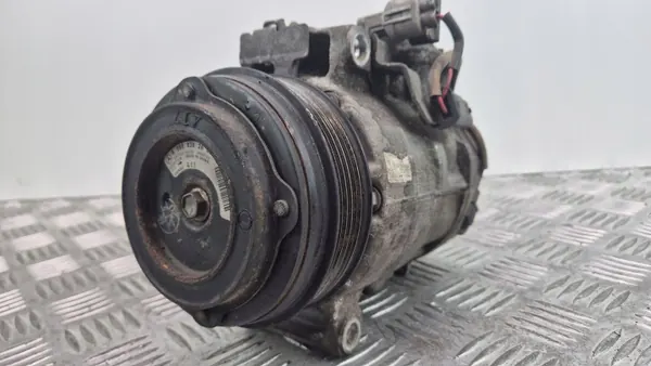Compressor AC Mercedes A0008302600 - OEM Usado image 2