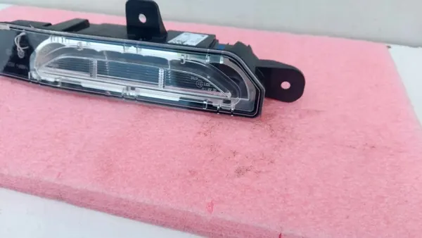 LED-peruutusvalo BMW Z4 G29 OEM H3745045109 image 3