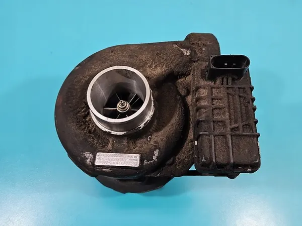 Turbocompresor Mercedes W211 3.2 CDI 204CV A6480960099 image 2