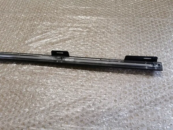 Mercedes GLE/GLS 167 LED kynnysvalaistus OEM A1679066602 image 3