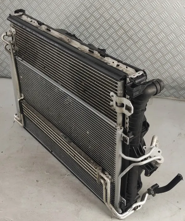 Módulo de refrigeración Audi Q7 3.6 FSI con ventiladores image 3