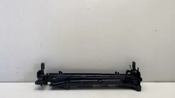 Support de radiateur Mercedes GLC X253 côté droit image 2