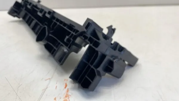 Support de radiateur Mercedes GLC X253 côté droit image 8