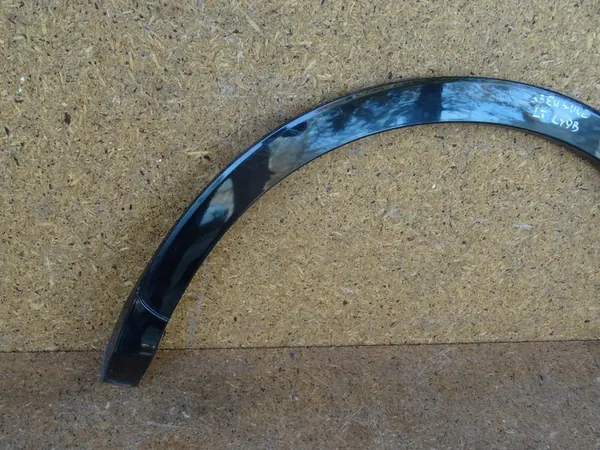 AUDI Q3 8U S-LINE Vasemman Takana Lokasuoja 8U0853817B image 2