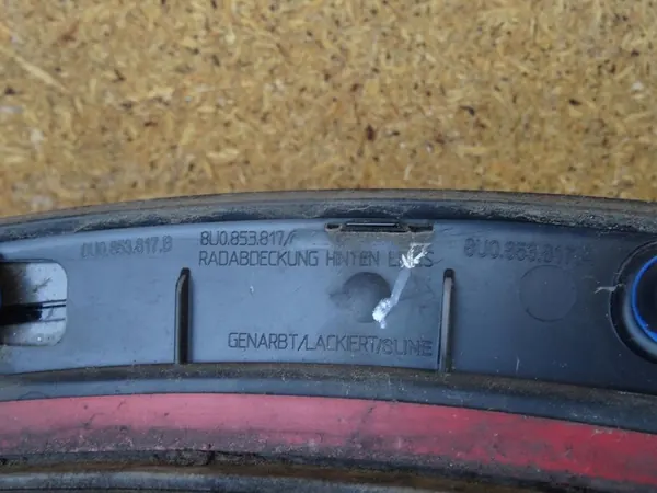 AUDI Q3 8U S-LINE Vasemman Takana Lokasuoja 8U0853817B image 6