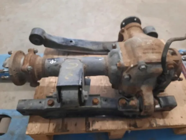 Nissan Navara D22 Differential OEM 3851161G45 image 9