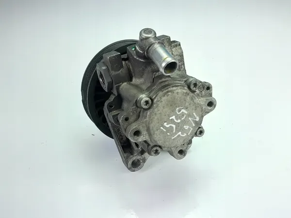 Bomba de direção assistida BMW 5 E60 E61 E63 525i 530i N52 6777321 image 3
