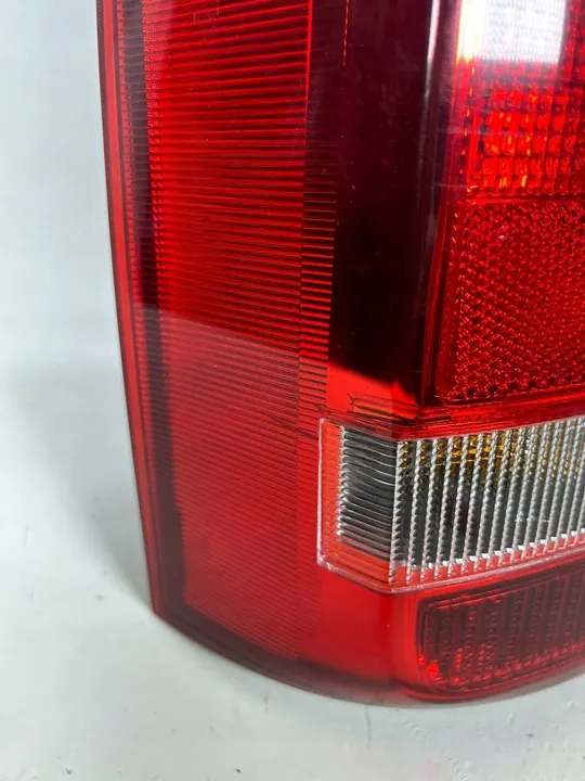 VW T6 Luz Trasera Izquierda image 3