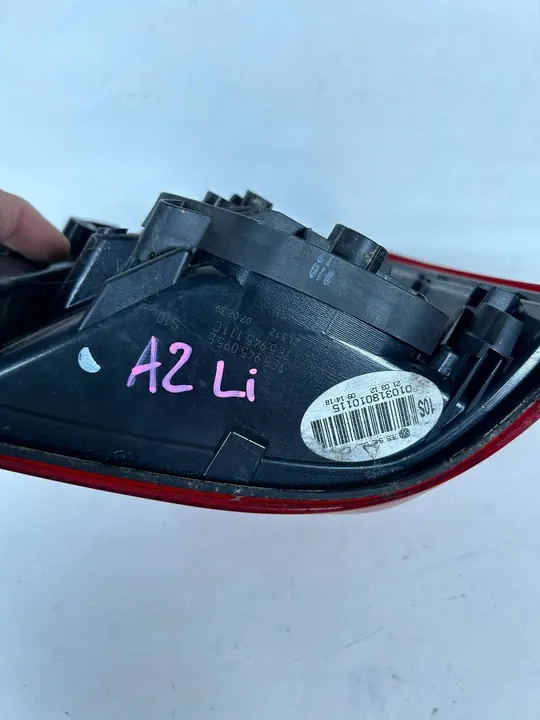 VW T6 Luz Trasera Izquierda image 5