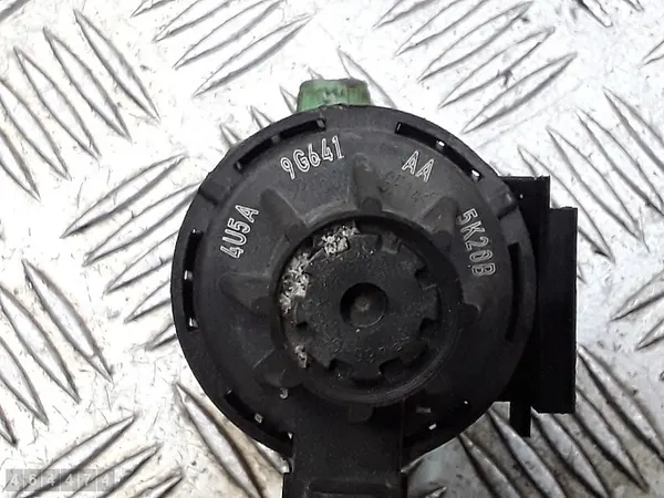 Vanne électromagnétique de refroidissement Ford Focus 2007 4U5A9G641AA image 7