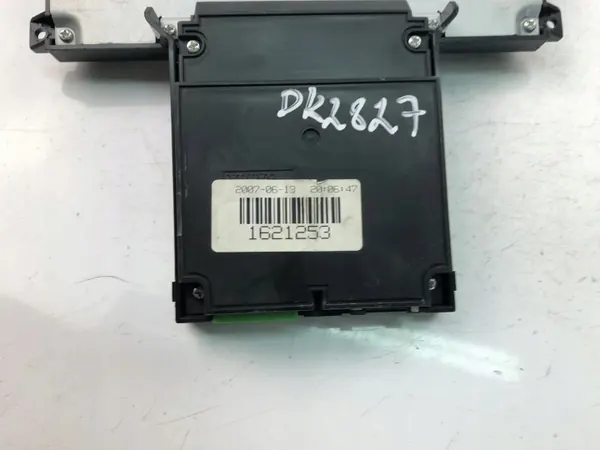 Ordinateur de bord Volvo OE d'occasion OEM 1621253 image 3