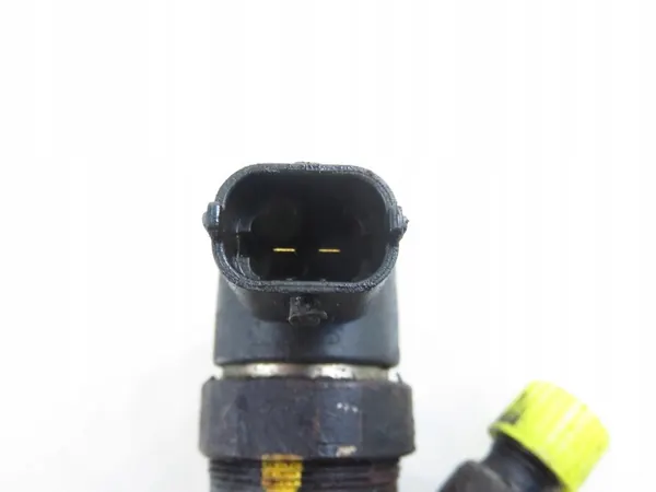 Bosch 0 445 110 059 Inyector de combustible image 4