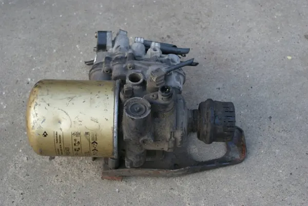 Lufttrockner OEM P951411 + Ventil für DAF LKW image 3