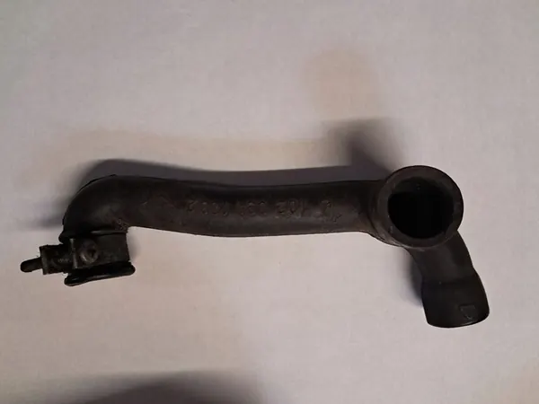 Luftschlauch Mercedes-Benz W123 2.3E M102 image 2