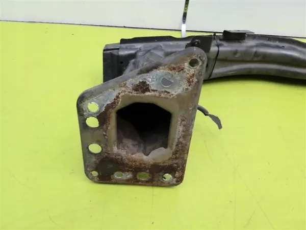 Viga del parachoques delantero OEM 51748629 Fiat Croma II image 8